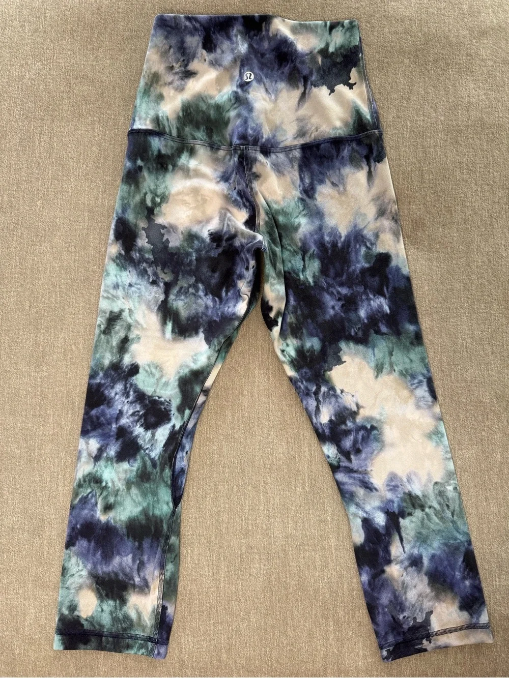 Lululemon Align High-Rise Crop 21